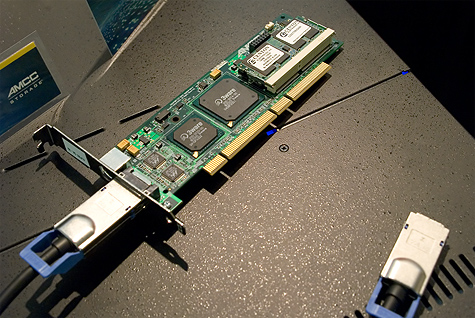 CeBIT 2005: AMCC Storage Escalade 9500S-4LP met externe multi-lance connector