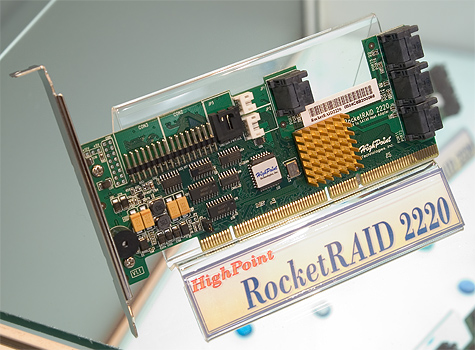 CeBIT 2005: HighPoint RocketRAID 2220 (PCI-X SATA II RAID)