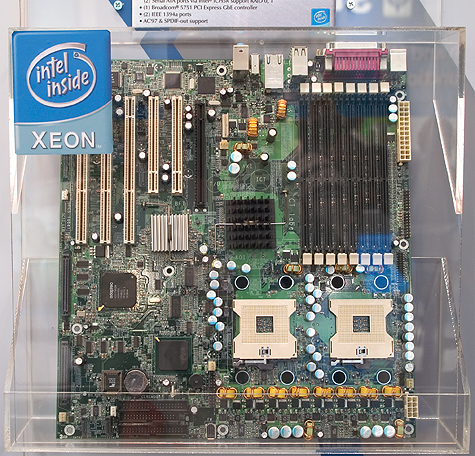CeBIT 2005: Tyan dual Xeon PCIe-plank
